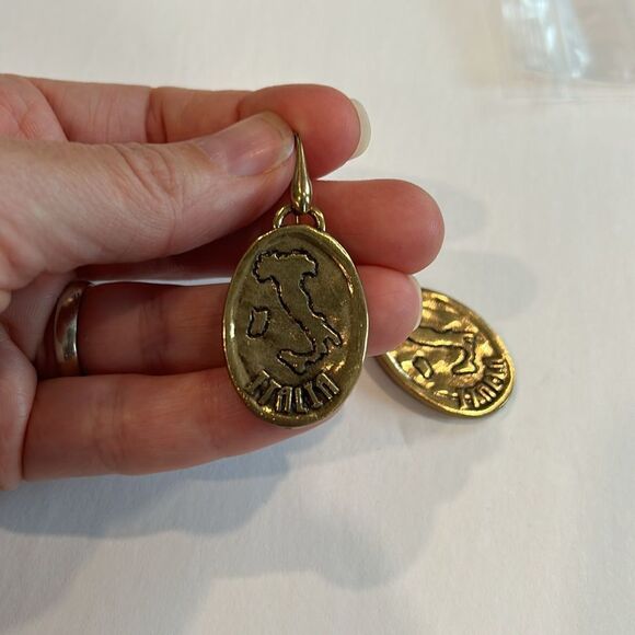 NWOT Patricia Nash Gold Italia Hanging Earring - Picture 3 of 5